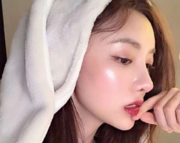 抖音女生一句话伤感个性签名2019 我的悲伤你一辈子不会懂_QQ签名