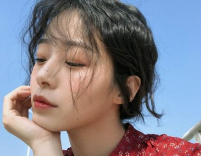 2019微信最经典的伤感个性签名大全 爱情要么让人成熟要么让人堕落_QQ签名