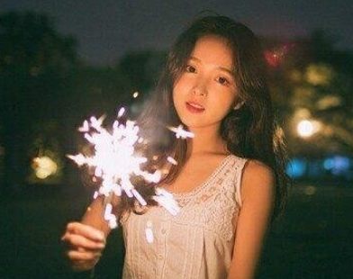 女生爱情个性签名伤感浪漫2018精选 别去失人心你会失望的_QQ签名