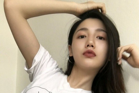 心灰意冷的句子个性签名 每一天都在路过每一秒都在错过_QQ签名