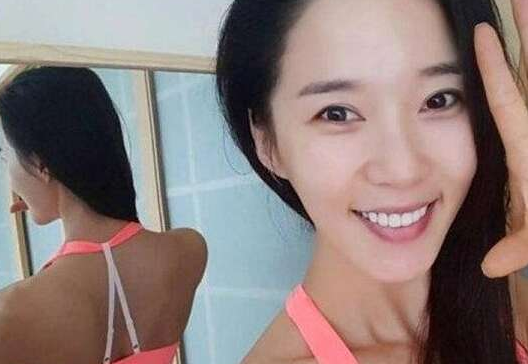 男生冷酷带点伤感的签名 我们都是那种疼好多次也放不下的人_QQ签名