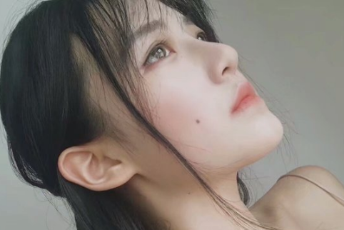 心好累的qq个性非主流伤感签名 某场悲伤又在某个地方上演_QQ签名