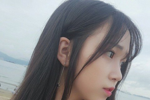劝自己不要忧伤的女生签名坚强大全 明明很想哭还要假装坚强句子_QQ签名