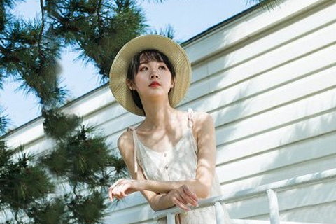 最新网络签名超唯美句子大全 劝自己不值得爱的句子签名大全_QQ签名