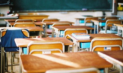 2016年毕业签名大全伤感句子 再穿一次短袖我们就毕业了_QQ签名