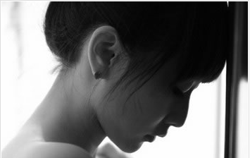 2016最新QQ签名伤感女生心情短语 后来你还是忘了我_QQ签名