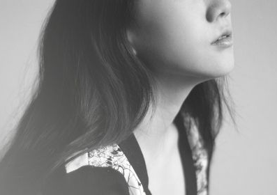 网络上很流行的伤感个人签名2016 别松手我怕被他拥入怀中_QQ签名