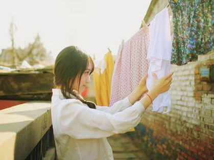 伤感无奈的QQ个性签名最新版 是爱情左右了你吗_QQ签名