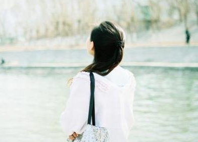 关于爱情的个性签名伤感句子精选 珍惜后的失去比什么都痛_QQ签名