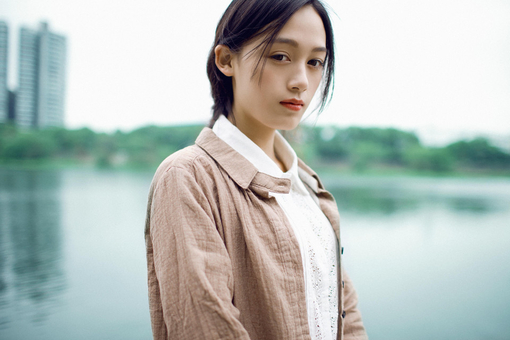 心累了的个性签名 无奈想放手的伤感说说女生最新版_QQ签名