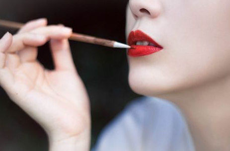 诗意浓浓的伤感个性签名 长相思兮与爱共缠绵_QQ签名