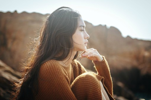 2015伤感的句子带回忆 我怕爱的太早不能和你终老_QQ签名