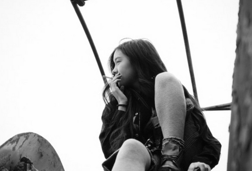 无奈伤感的qq个性说说2015 你的心情写给谁看签名为谁而换_QQ签名
