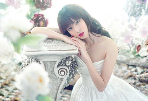 伤感爱情签名带回忆的 千疮百孔之后依然笑靥如花的女生最耀眼_QQ签名