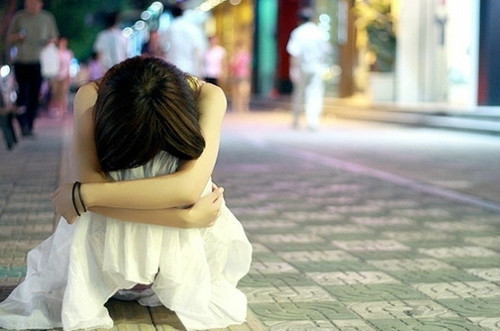 伤感的个人签名 任何一份花心思去讨好的感情都不会坚持很久_QQ签名