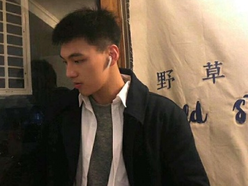 伤感好听的男生网名 夜色封喉_QQ网名