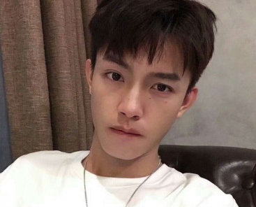 简单成熟低调的男生网名2020 最初模样_QQ网名