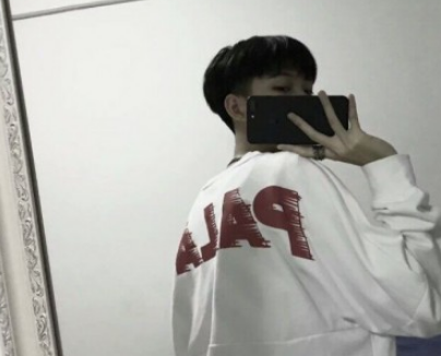 qq网名孤独忧伤男生大全 何苦趟我这趟浑水_QQ网名