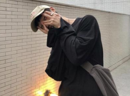 qq网名男生霸气冷酷2字 2019最新男生网名简单霸气两个字_QQ网名