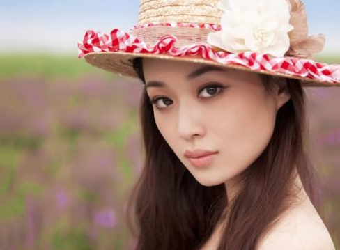 2018成熟女生微信网名精选 牵了手的爱又怎能放弃_QQ网名