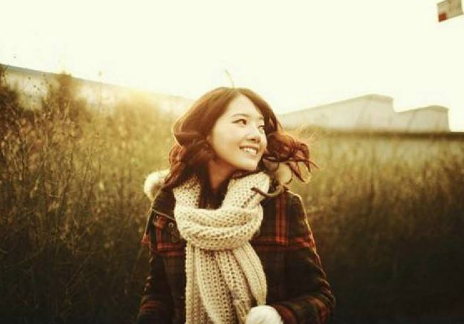 2018唯美有个性有内涵有寓意的女生微信名字 初夏那抹浅蓝_QQ网名