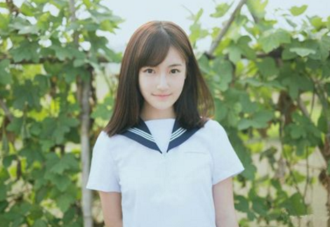2018女生微信名字阳光青春有个性 仰望天空45°微笑_QQ网名