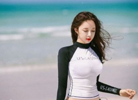 很好听有气质纯文字的女生网名 眉眼一袭温良_QQ网名