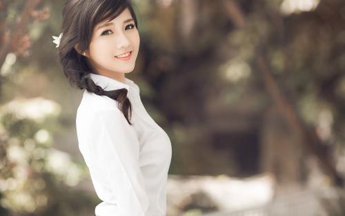 清纯女生比较钟意的网名 这颗心只锁一个人_QQ网名