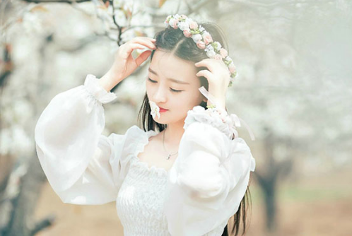 清新简单一点的女生微信名字2018最新 夏日樱花_QQ网名