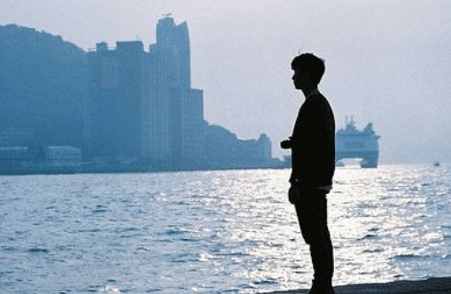 悲伤网名男生孤单霸气网名最新2018 咖啡的浓郁遮盖住伤痛_QQ网名
