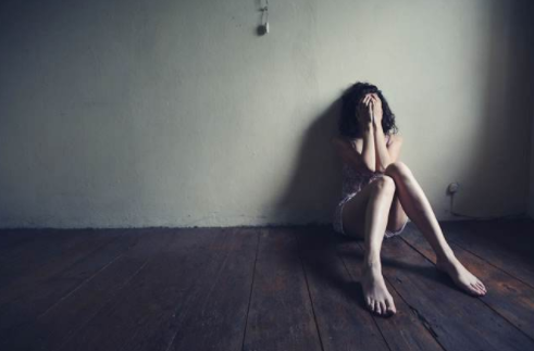 唯美网名2018女生清新伤感网名大全 清醒的看着自己走向灭亡_QQ网名