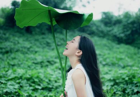 微信名字大全女生淡雅脱俗2018最新版 花非花格调_QQ网名