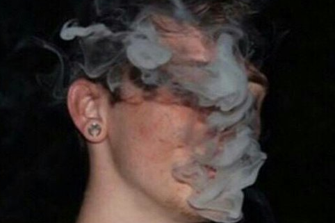 男生孤独悲伤的霸气网名长一点的 男生伤感又霸气的昵称大全_QQ网名