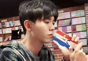 男生有个性的微信网名 一个人我至少干净利落_QQ网名