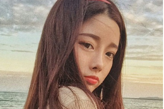 唯美阳光系的女生网名 镜花水月都成空_QQ网名
