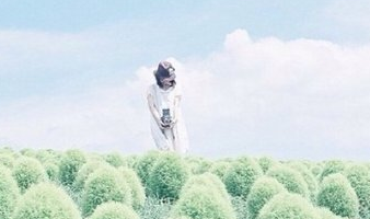 经典七字网名女生简单气质 醉卧云端笑人间_QQ网名
