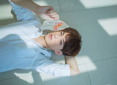 qq个性网名男生冷酷2016精选 说太多不如沉默_QQ网名