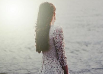 治愈系微信名字女生 一个梦长达十年_QQ网名
