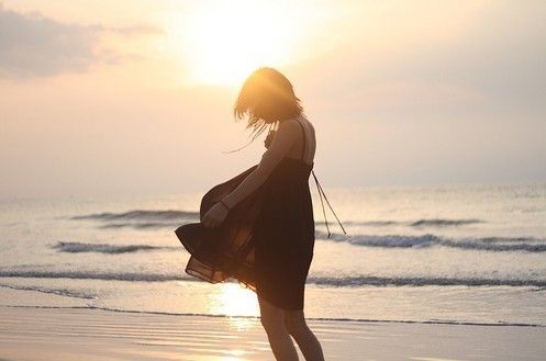 与夏天有关的网名 适合夏天好听的女生名字_QQ网名