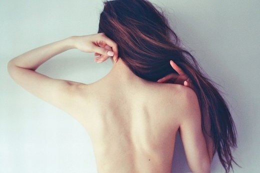 2015个性洒脱的女生网名 我已长发及腰_QQ网名