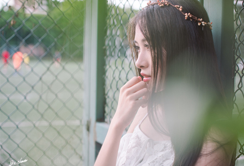 唯美网名女生清新 我姓易却发现爱你不易_QQ网名