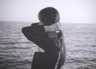爱情说说伤感心累 适合女生的说说对爱情绝望_QQ说说