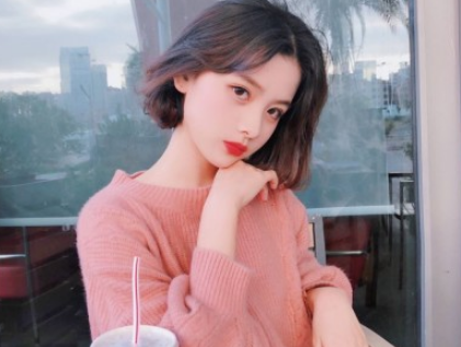 女生伤感说说好听心碎2019最新 用键盘敲出的承诺多么苍白_QQ说说