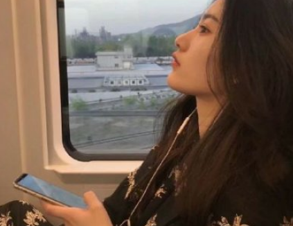 最催泪的伤感说说2019精选 只是希望以后陪我的还是你_QQ说说
