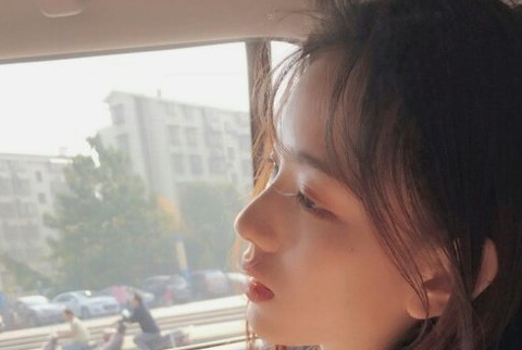 想一个人的空间说说伤感大全 关于想一个人的心情句子说说_QQ说说