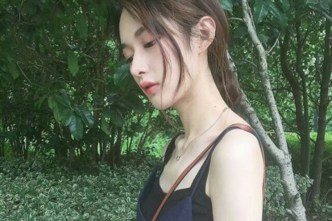 分手后假装无所谓的心情说说伤感 劝自己要坚强的说说_QQ说说