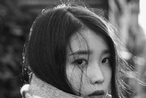 最心痛的伤感说说大全2017 你一手捏碎了我所有的骄傲_QQ说说