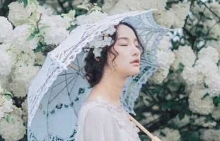 能体会到心痛的伤感说说精选 只要跟着你我就会笑_QQ说说